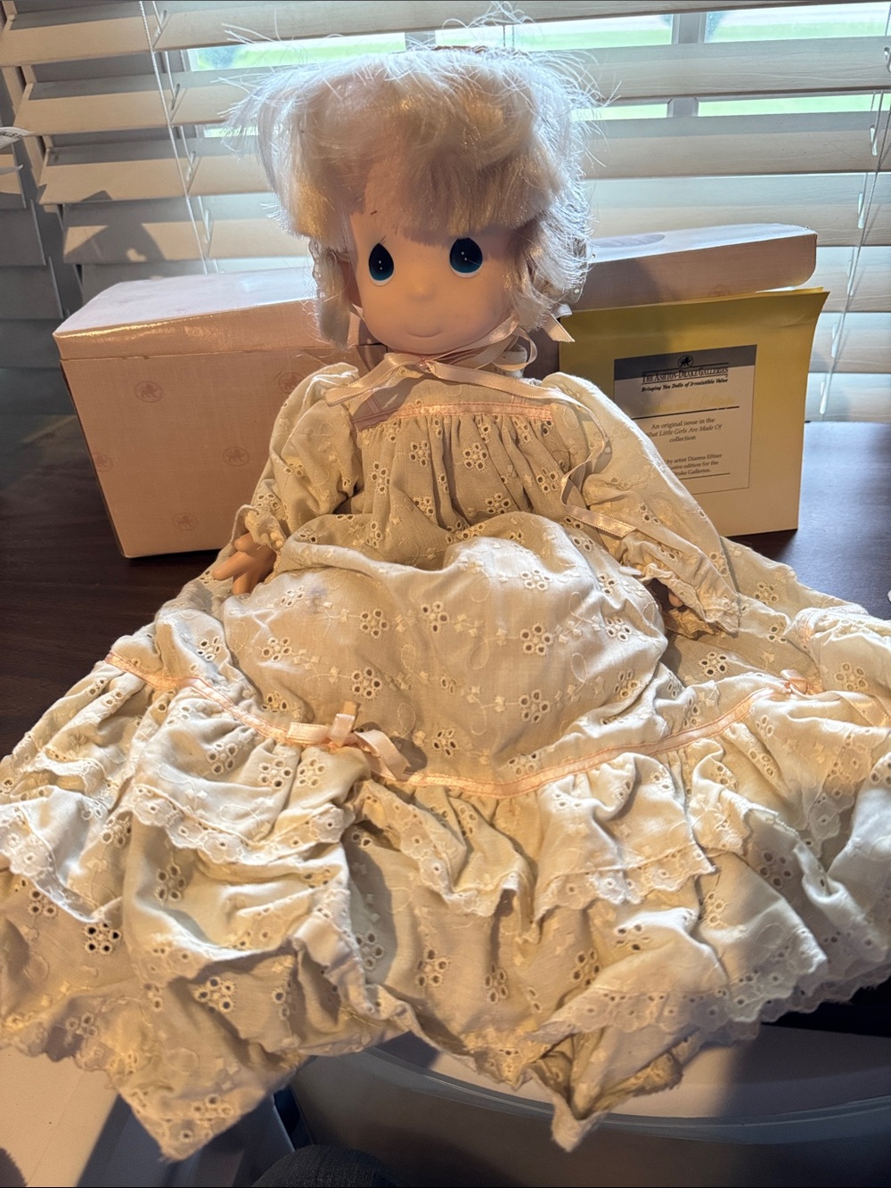 Ashton-Drake galleries Classic Cream Eyelet Dress Doll